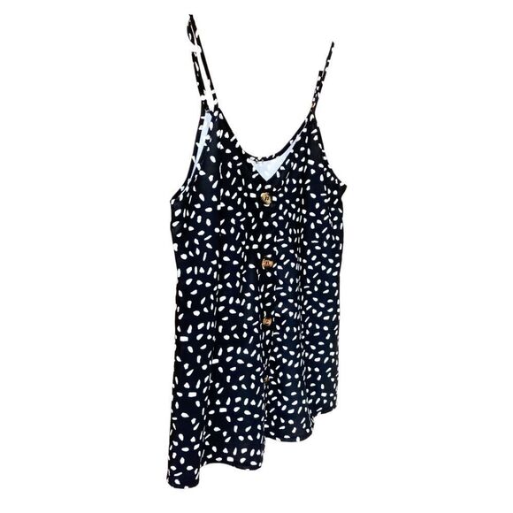 NWOT Women's Black& White Print Sleeveless Tank - Picture 5 of 11